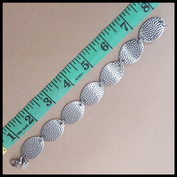 Hammered Bracelet - Picture 4 of 5